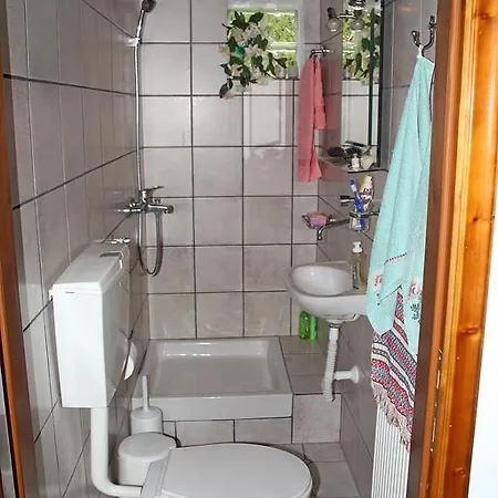 Semesterbostad Katoikia Me Ta Pitharia *