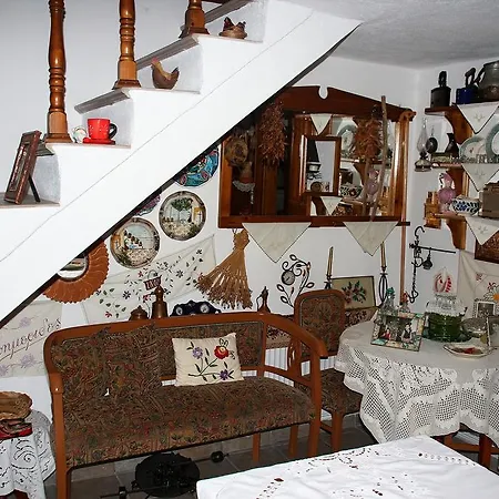 Casa vacanze Katoikia Me Ta Pitharia
