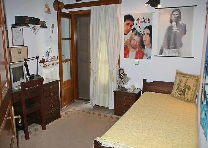 بيت للعطل Katoikia Me Ta Pitharia *