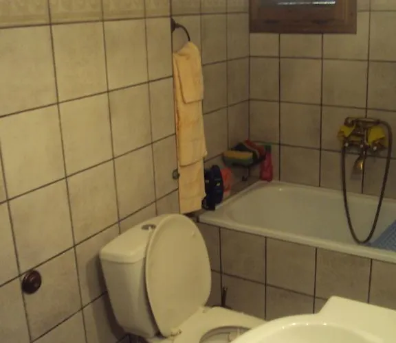 بيت للعطل Katoikia Me Ta Pitharia Prínos